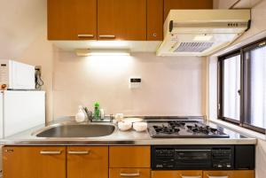 Private Osaka Home 2BR 4 Beds near USJ