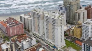 Apto Praia Grande 2 quartos 50mts praia