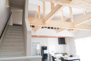 三重県観光の中間拠点津市k1 鈴鹿サーキット30分伊勢神宮60分 家族グループ旅行 広々駐車場