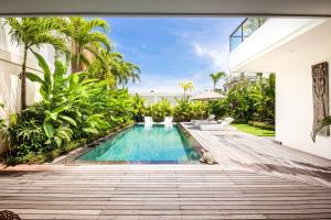 Coastal Elegance 4BR Villa, 400m to Finns,