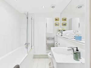 Wild Roses Serviced Apartments - City Airport