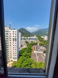 Apto 2 qts arejado, bela vista livre