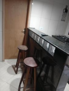 CASAS e KITNETS NOSSO CANTINHO