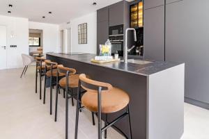 LAQ7.5 - Beautiful Apartment with Stunning View