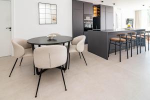 LAQ7.5 - Beautiful Apartment with Stunning View