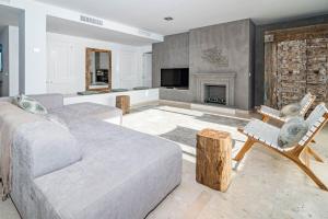 JDG7-Stunning holiday home 100 meters from beach