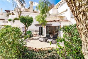 GC - Spacious flat in Golden beach Marbella