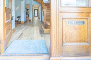 Elegant Shaw 5BR with Comfort in Mind ABODEbucks