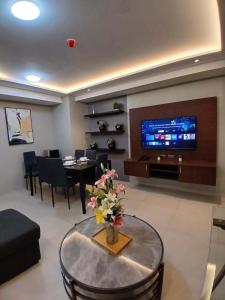 Aeon Tower close to, abreeza mall, sm lanang, church, hospital, g mall, airport