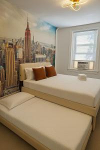 Renovated 3BR - Near Times Square - Family Groups