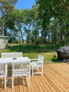 Renovated Cottage 30 Metres From The Beach At Bøtø