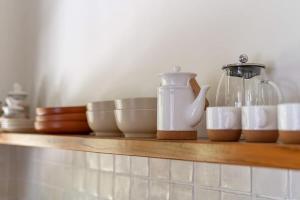 Honey Hill Villa- Charming Getaway Villa Overlooking Jungle Valley