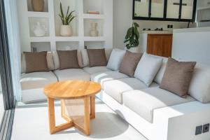 Villa PALI - 1BDRM Oasis Lush Garden & Pool