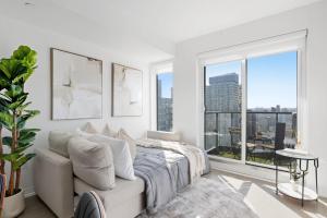 Stunning Family-Friendly Parking & City Views