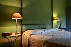 Double Room with Street View room in All'Ombra Del Tiglio