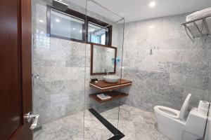 Threeway Riverside Villa