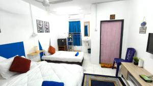 cow hill langkawi guesthouse