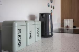 Modern & Central 2 Bed Apart - Downtown Tamarin