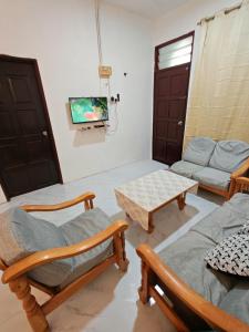 Yoland Homestay Baling Kedah 3Rooms