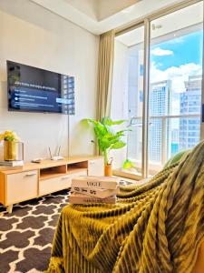 Taman Anggrek Residences By SanLiving - 2BR - Direct Access Mall