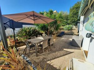 Charmante dépendance en rez de jardin dune maison