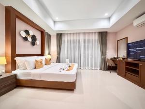 ozone pool villa phuket