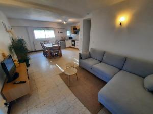 Charmante dépendance en rez de jardin dune maison