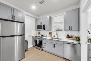 RG 1-2 DT Dallas l FIFA WORLD CUP READY l 5 Min from Love Field