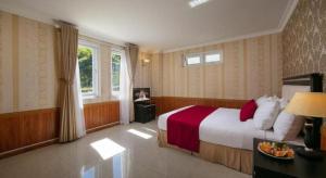 Sam Tuyen Lam Resort