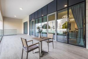 Canal Front Residence 5, Al Wasl - 2 Bedroom with Maids room - Allsopp & Allsopp 01