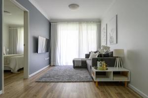 202 Riverside Luxe PerthCBD 1BR -Pool Gym Tennis