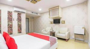 OYO 1002 Pinklao Resort