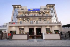 FabHotel Happy Stay II