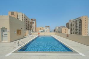 Free housekeeping visits during your stay - StayShort - Extra Spacious 1BR Apartment in IMPZ Sleeps 6