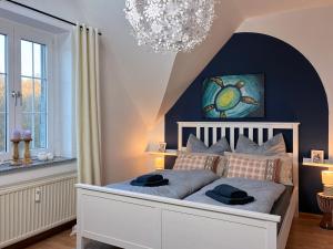 Stilvolle, ruhige Wald-FeWo - Kaminofen, Dachterrasse, hundefreundlich