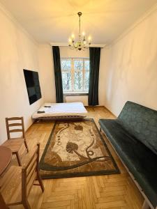 Downtown Cozy Corner