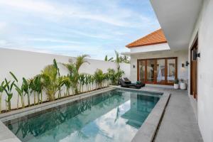 Ubud 2BR Ricefield villa with private pool