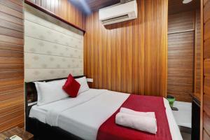 Super Hotel O Amma Bhau Residency