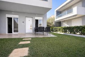Eliza Apartment by Horizon Homes