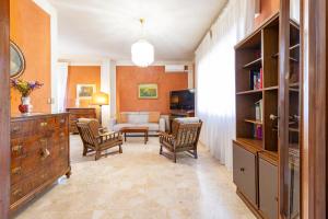 Casa Alma con Giardino-Free Parking-2 minuti dalla Stazione