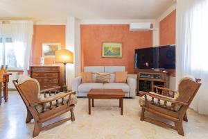 Casa Alma con Giardino-Free Parking-2 minuti dalla Stazione