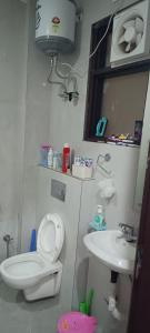 Family Friendly Cozy 2 BHK flat