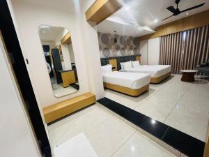 White Panda hotels Shree Radhe