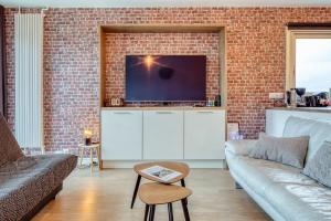 PERLE DE LA SEINE superbe F3 vue seine et cathédrale