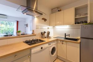 T2 avec Terrasse à Six-Fours - Piscine Parking