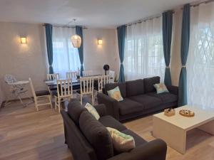 Ti Palmier by Gerards and Angel