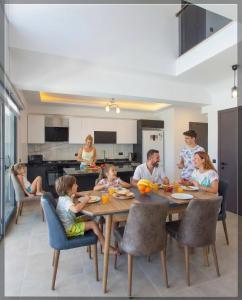 BERZAN VILLA 4 Bedroom Private Villa in Ovacik