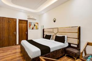 Hotel O Royals