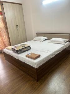 Live the moment with family and Friends at low cost