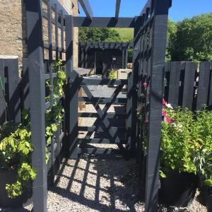 Gatecroft Barn & Spa - Pet friendly with hot tub